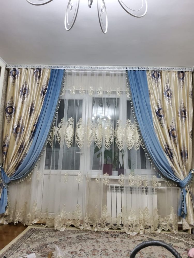 Продам штор в зала