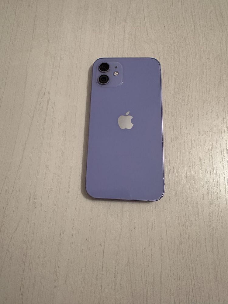 Продам Iphone 12