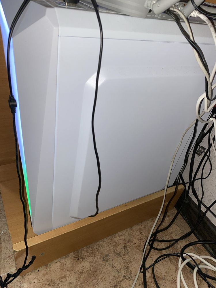 Wintek Arrow белый в хорошем состоянии