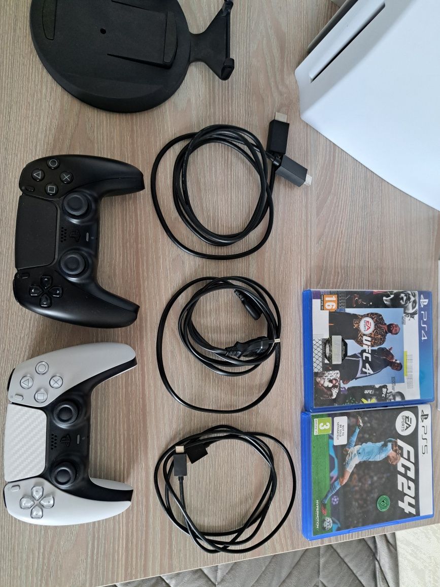 Продам Play Station 5