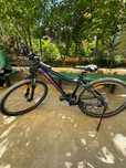 Продам велосипед Giant Liv 24