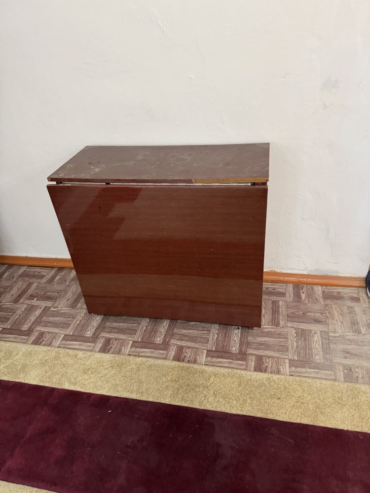 Стенка (сервант)