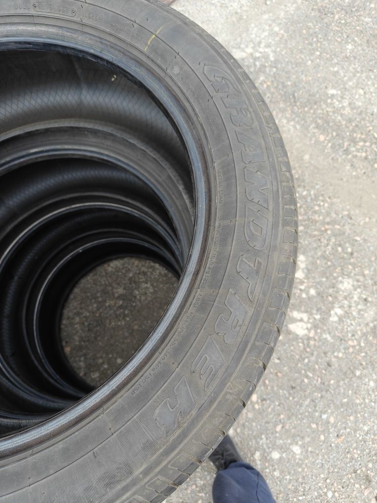 Резина Dunlop grandtrack