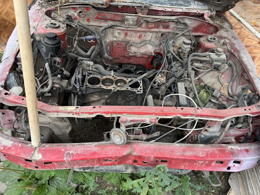 Авто на запчасти или целиком Nissan Sunny 1993 год