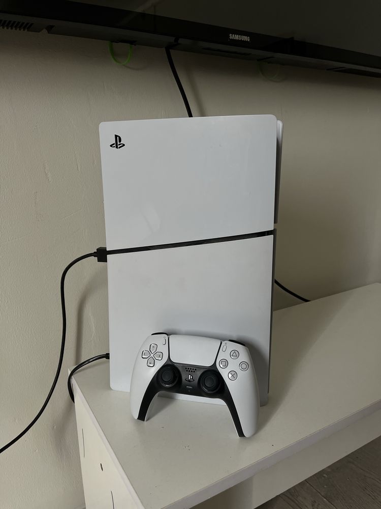 Продаю комплект для игрового клуба ps 5