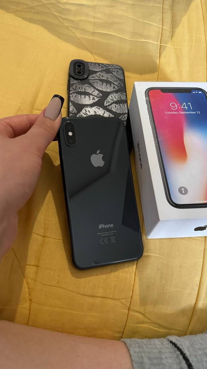 iPhone X 256 ГБ, б/у