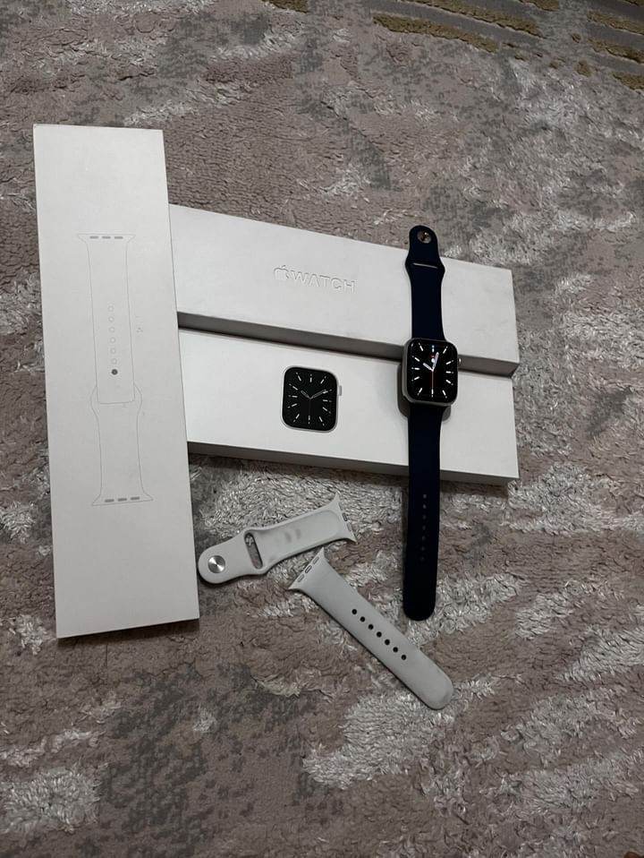 Apple watch 6, 44mm.