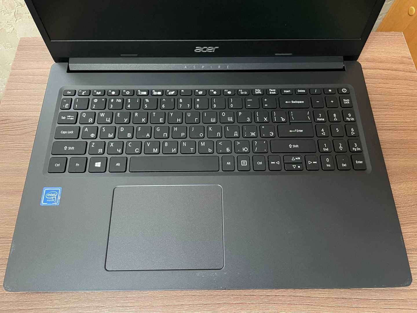 Продам Acer Aspire 3 /Celeron N4020/4Gb Ram/256Gb ssd/Uhd Graphics 60