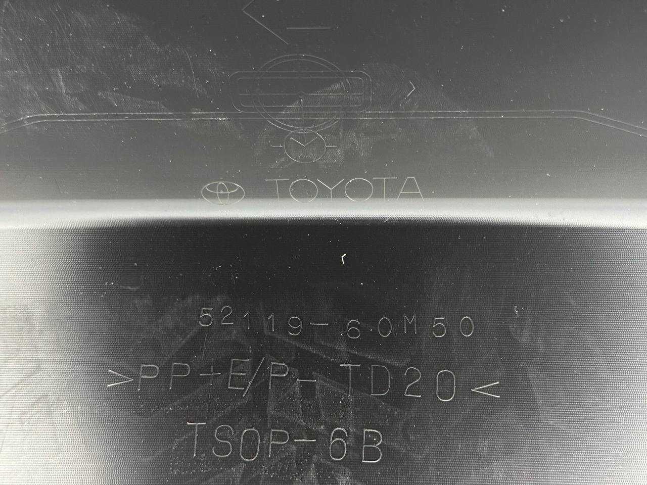 Передний бампер подоригинал Toyota LC 200