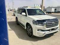 Сдам в аренду Land Cruiser 200.
