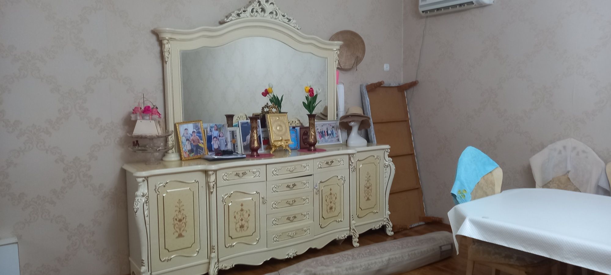 Мебель гостинный