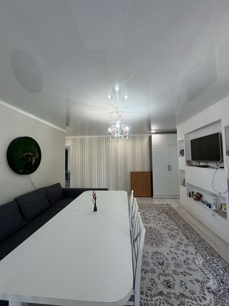 Продам 3-комнатную квартиру в центре