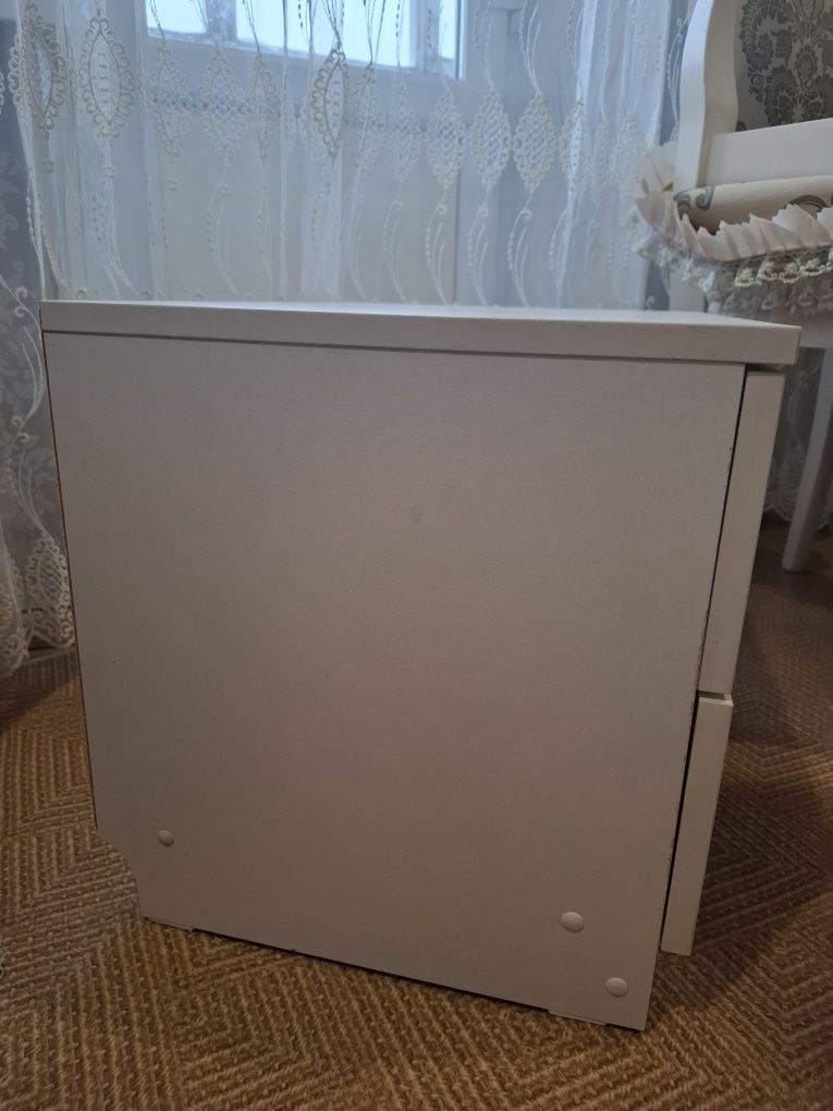Продам тумбу прикроватную
