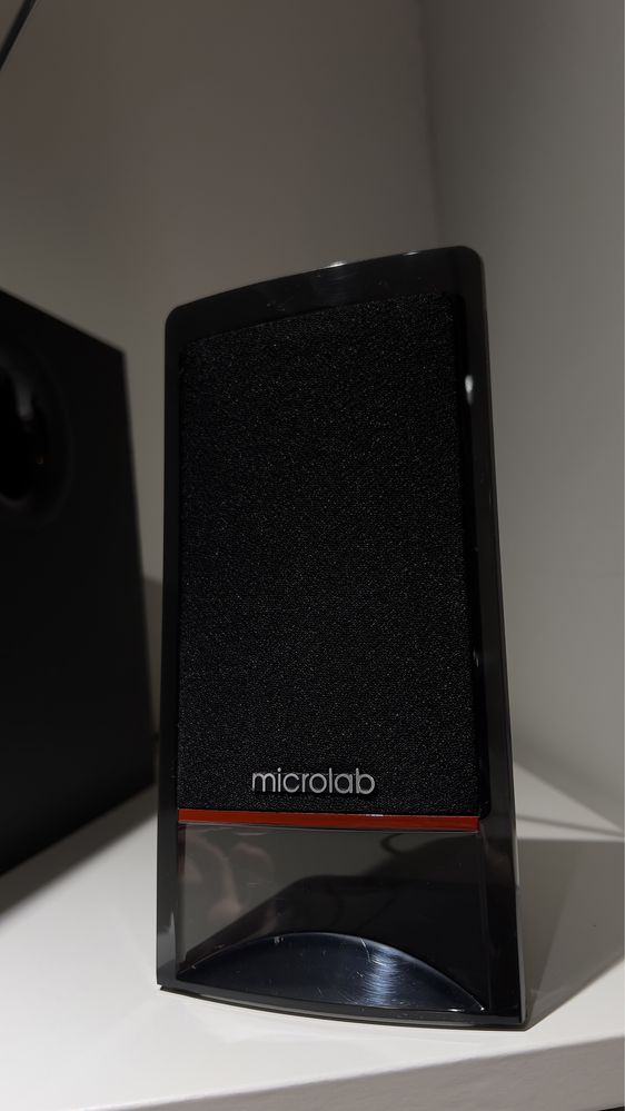 Компьютерные колонки Microlab M-700U, User Manual