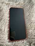 iPhone 12 красного цвета