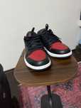 Продам jordan 1 low black varsity red summit white noir varsity rouge