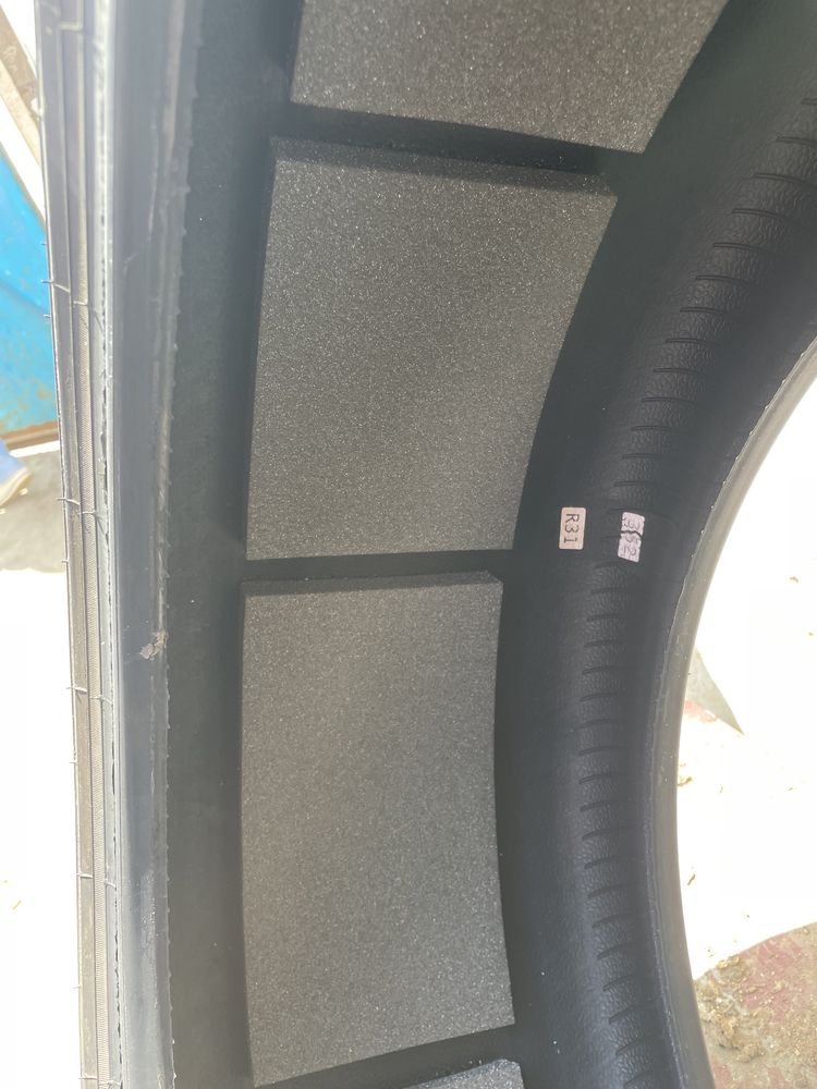 Резина Pirelli 275/45 R21