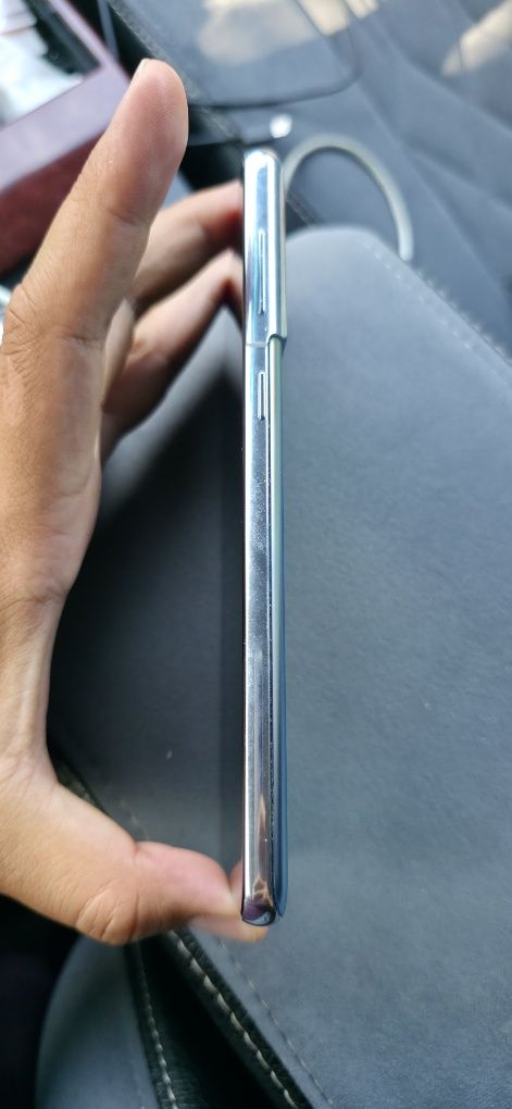 Самсунг S21 Plus