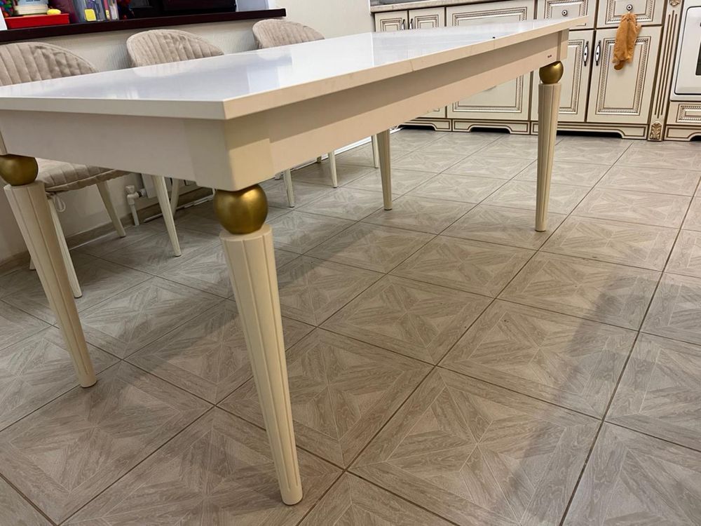 Продам стол 165*90, в раздвинутом 200*90