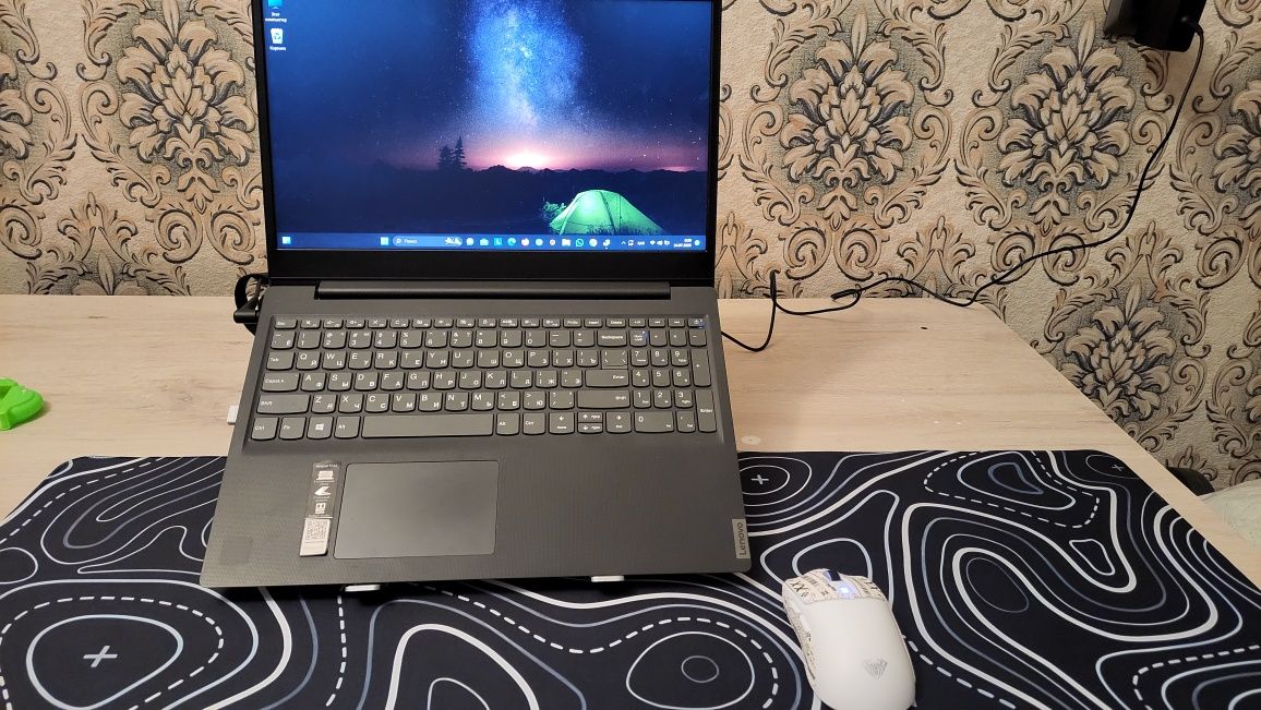 Lenovo IdeaPad в хорошем состоянии