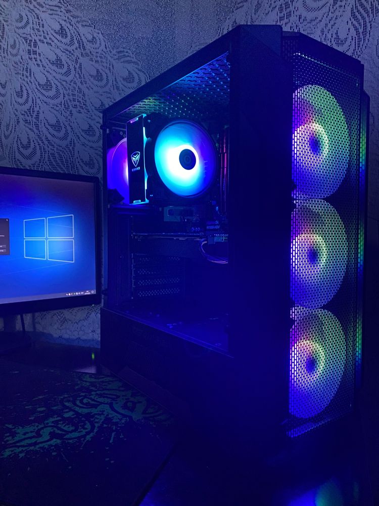 Игровой процессор i7-7700/GTX1070 8Gb/16GB/240GB/600W
