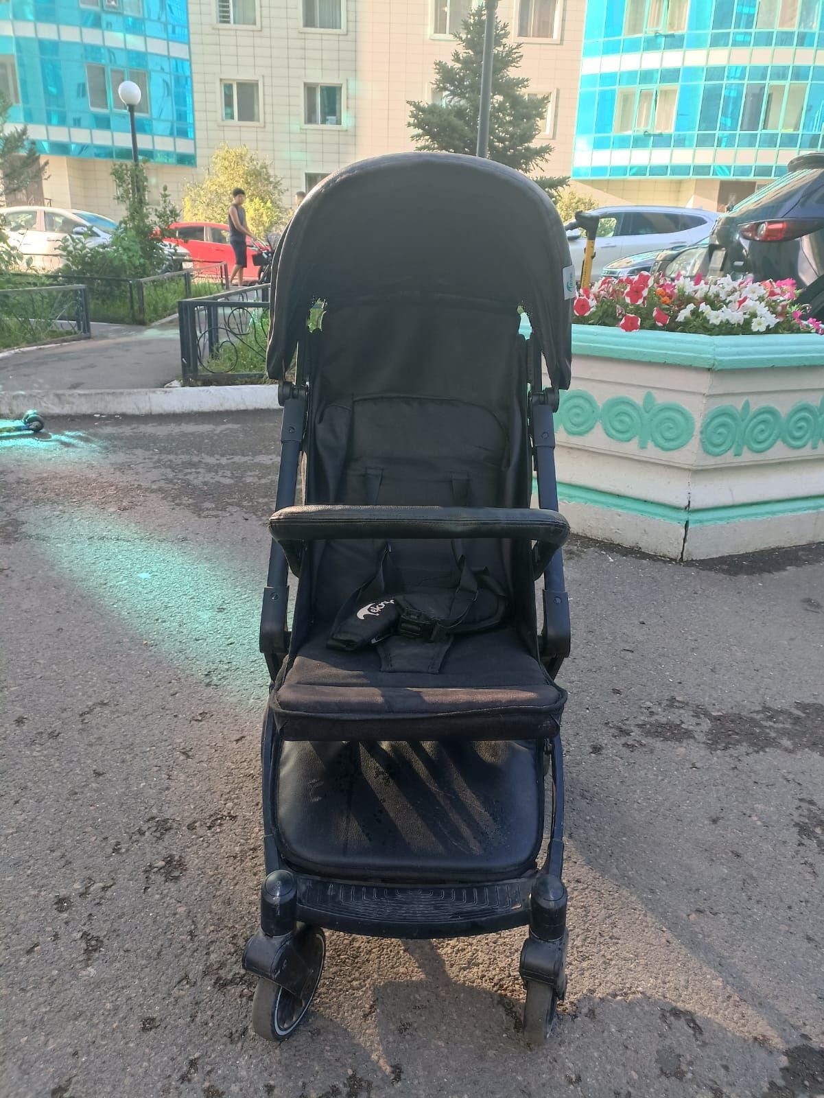 Прогулочная коляска