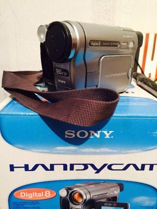 Видео камеру Sony