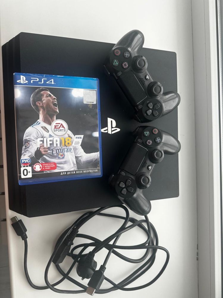 PS4 pro на 1 Терабайт