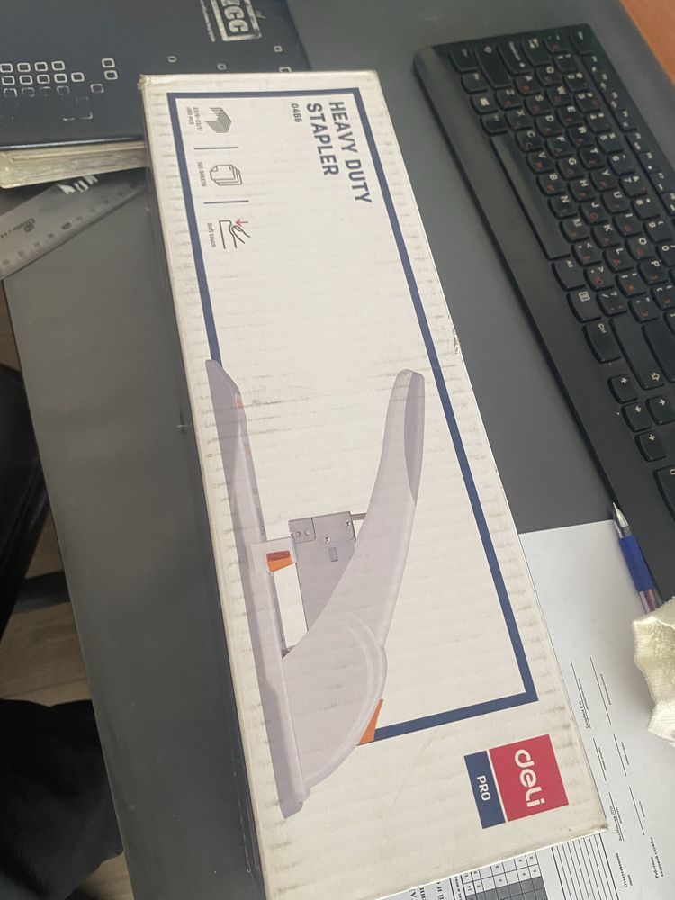 Степлер Deli pro 0486
