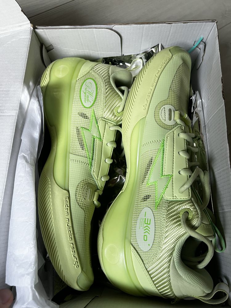 Way of Wade 10 Low "Avocado"