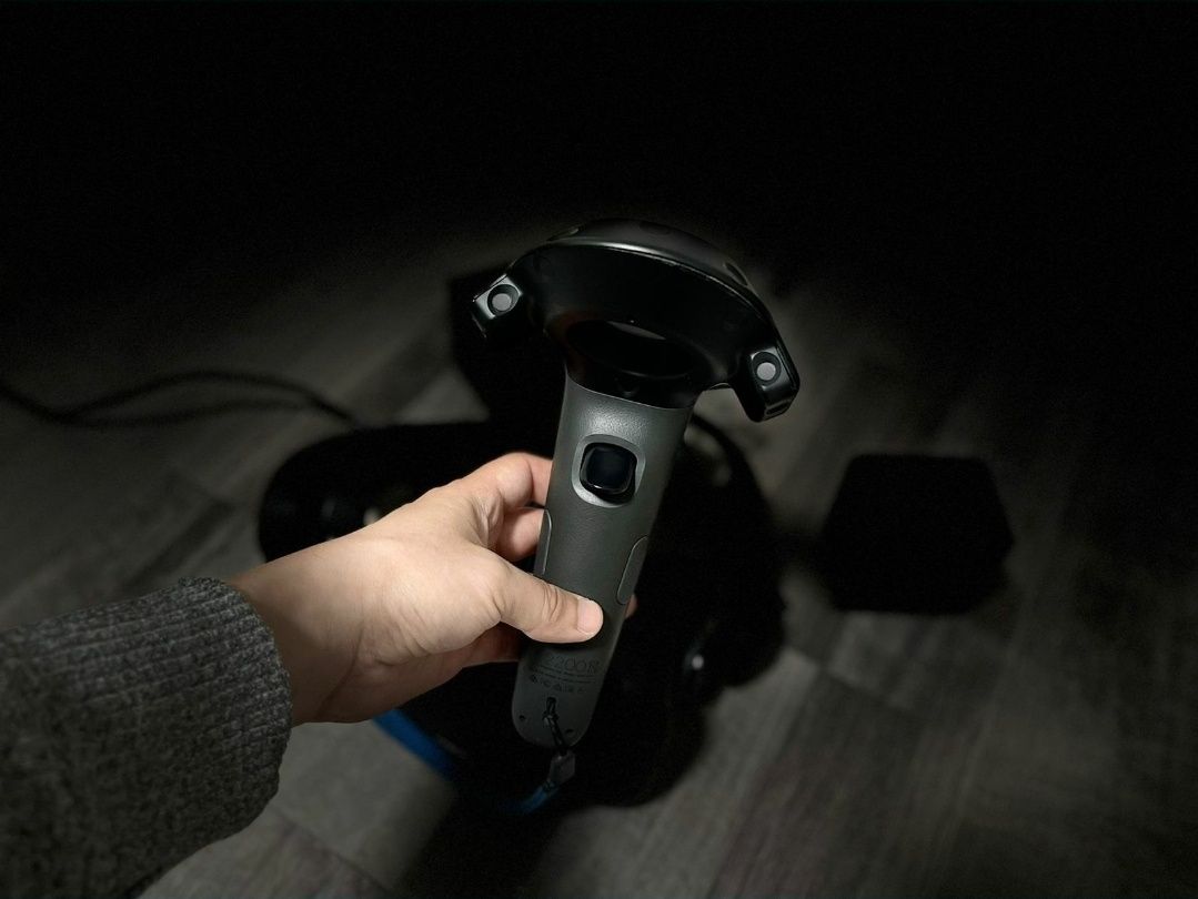 Обменяю HTC Vive очки виртуальной реальности