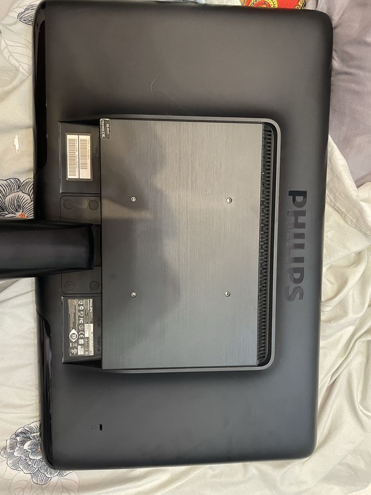 Монитор PHILIPS 22дюйма 60гц FullHD