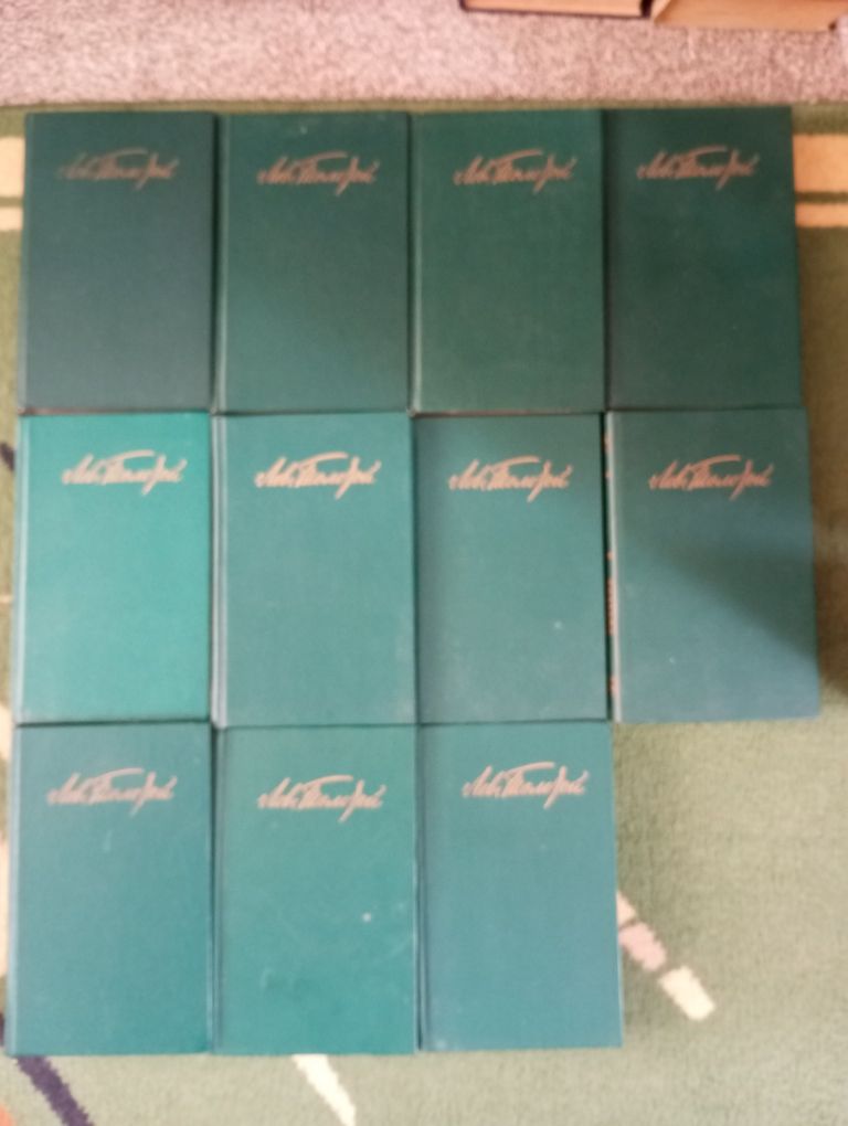 Книги.           .