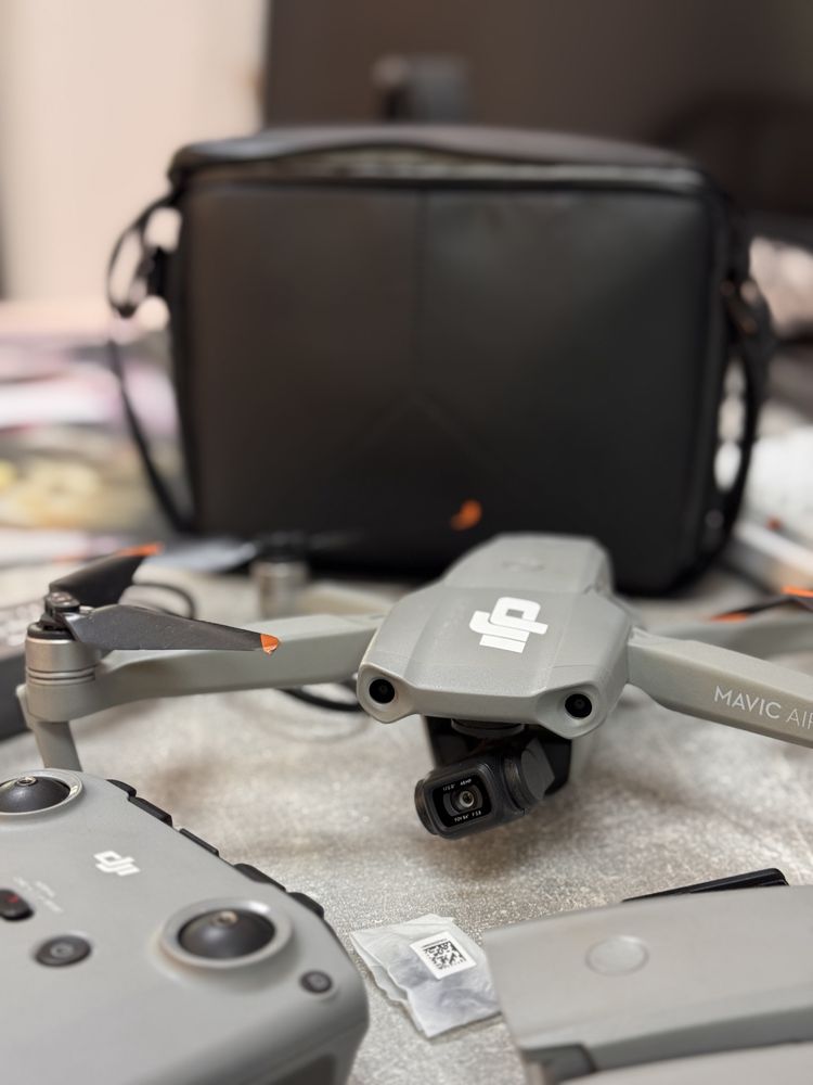 Дрон DJI Mavic Air 2 Fly More Combo серый