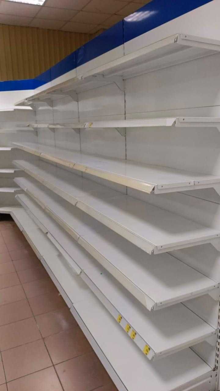 Торговое оборудование стелажи для магазина мебель полки ветрины