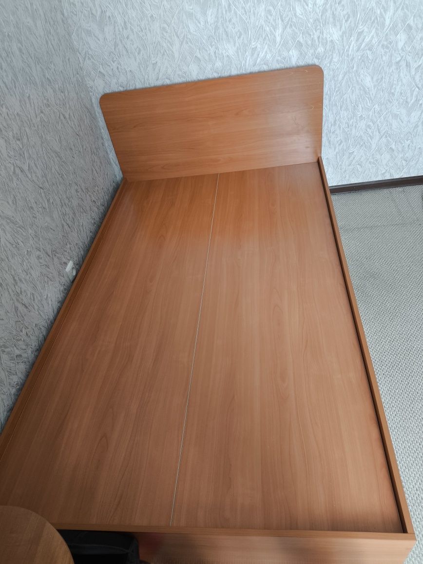 Кровать 1.2 / 2м. 40тыс