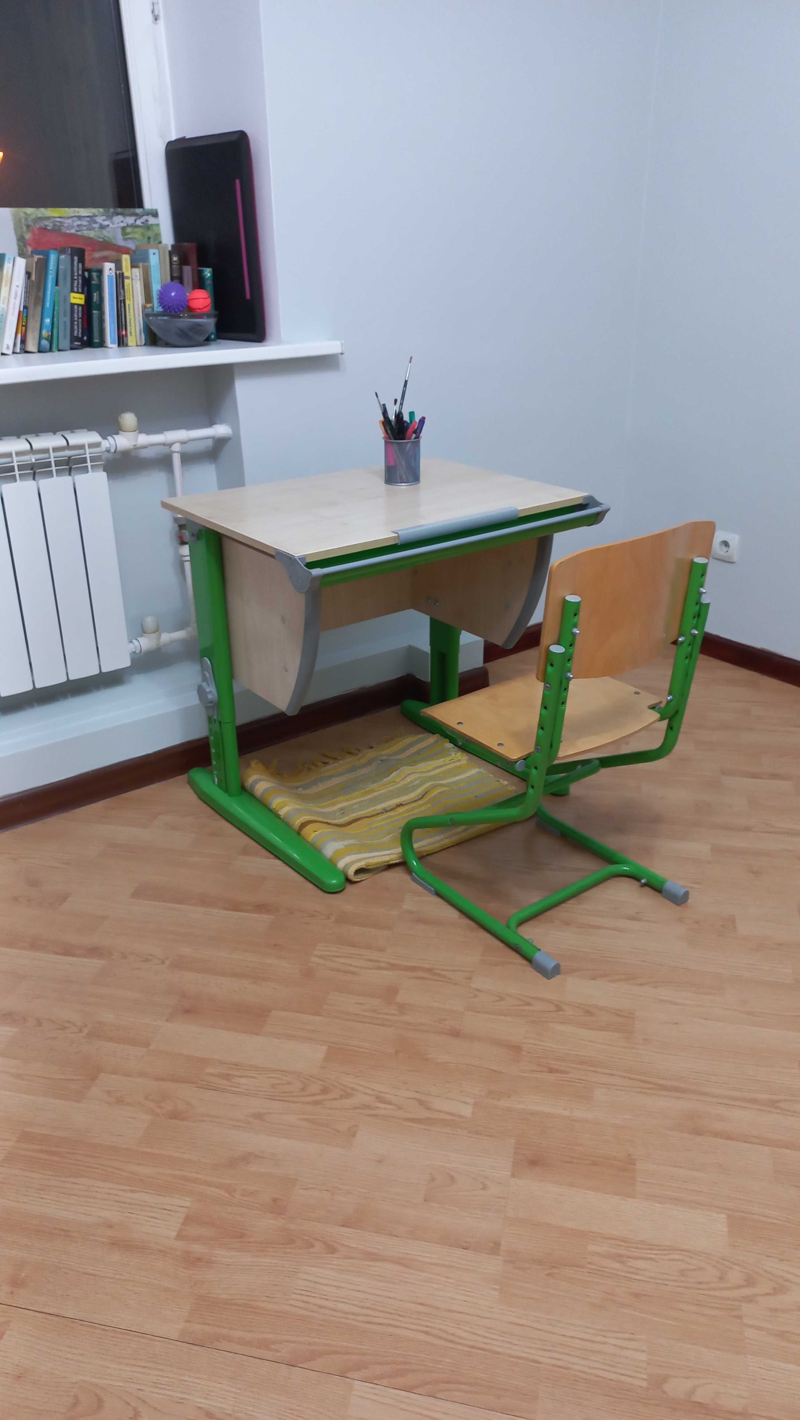 Стол школьный раздвижной многофункциональный