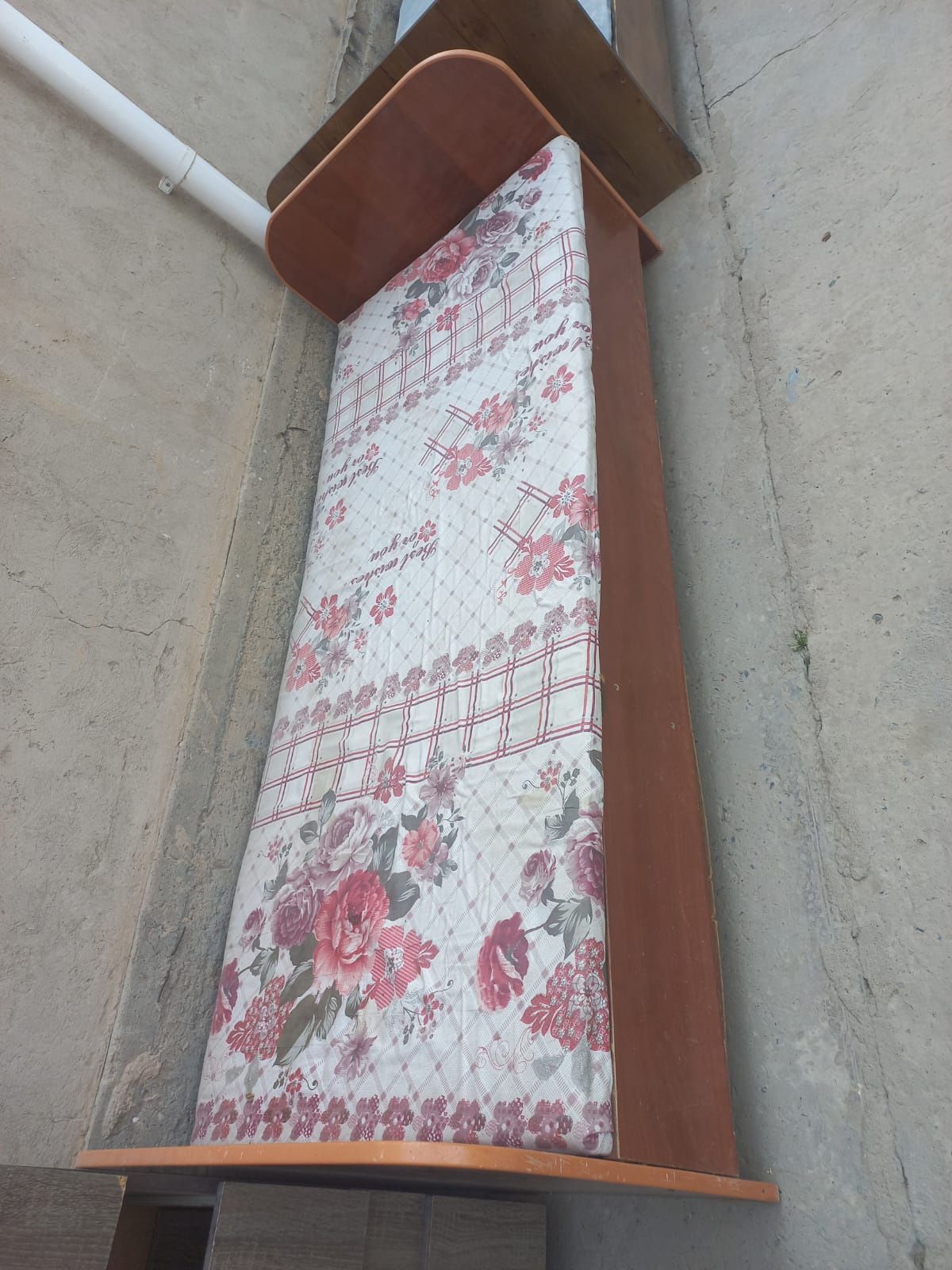 3 три кровать на 5тыс