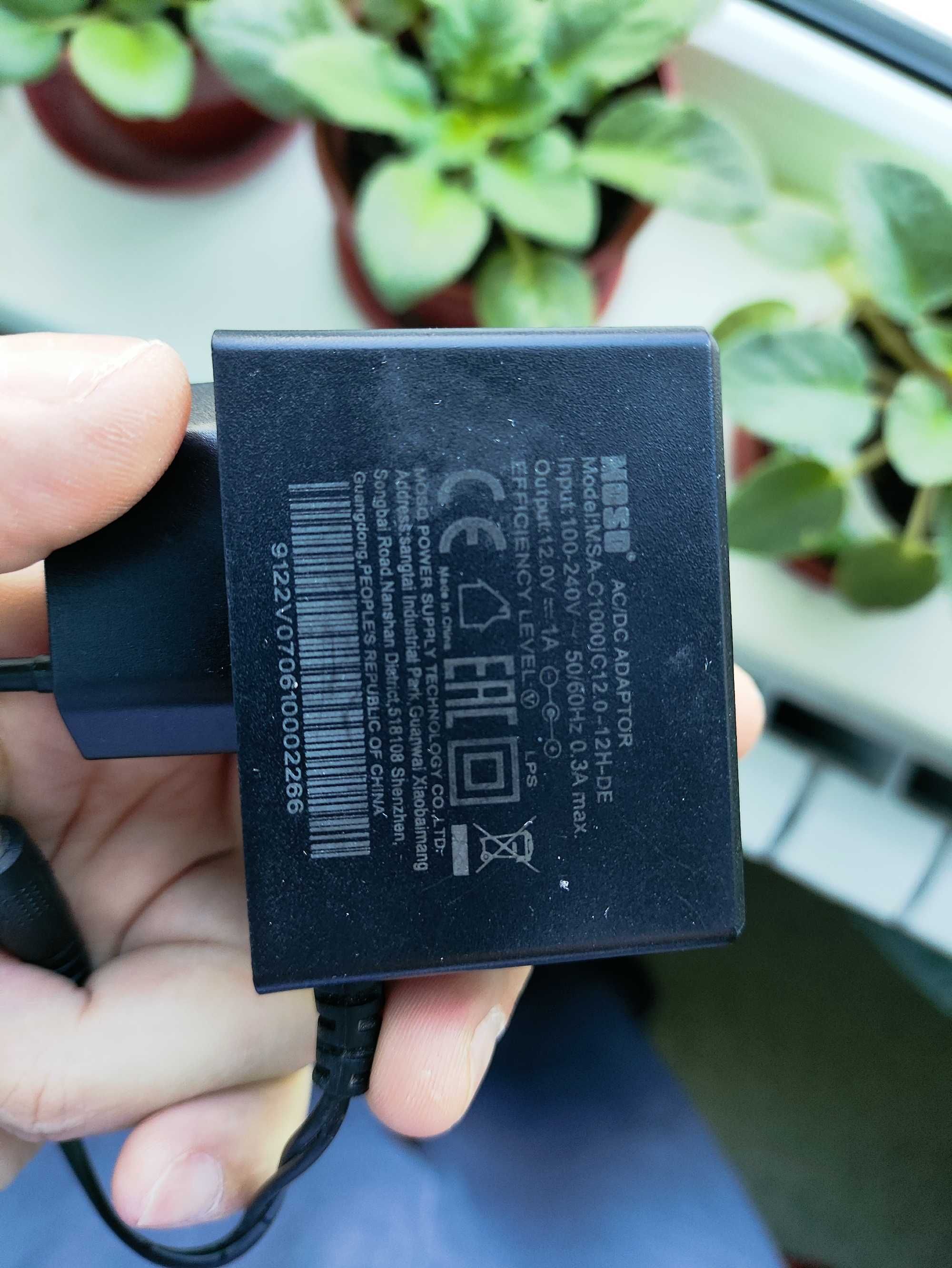 Блок MOSO питание 12v 1a продам