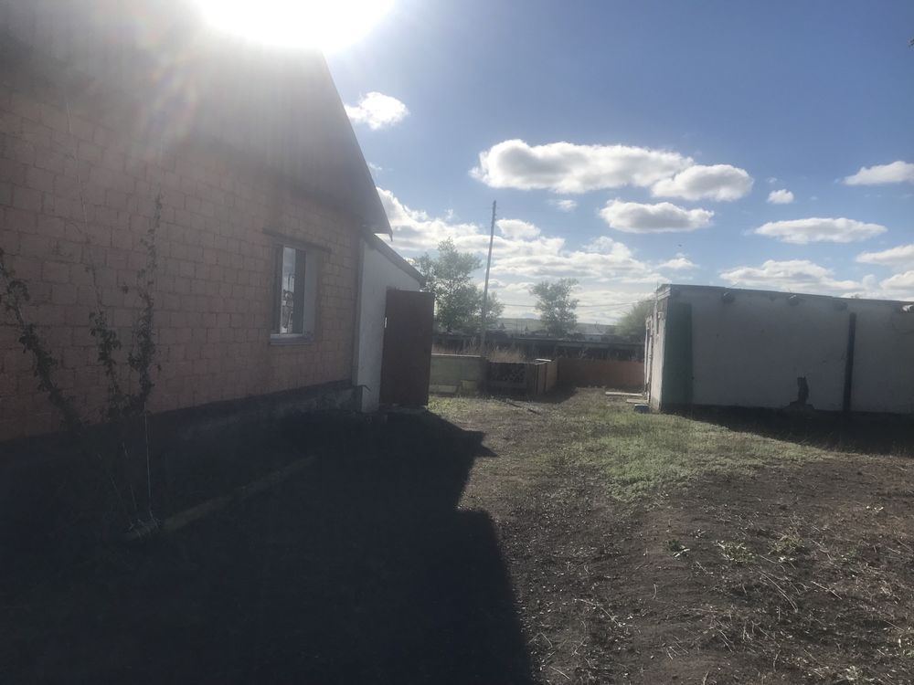 Продам Срочно дом в хорошем состоянии ремонт средний