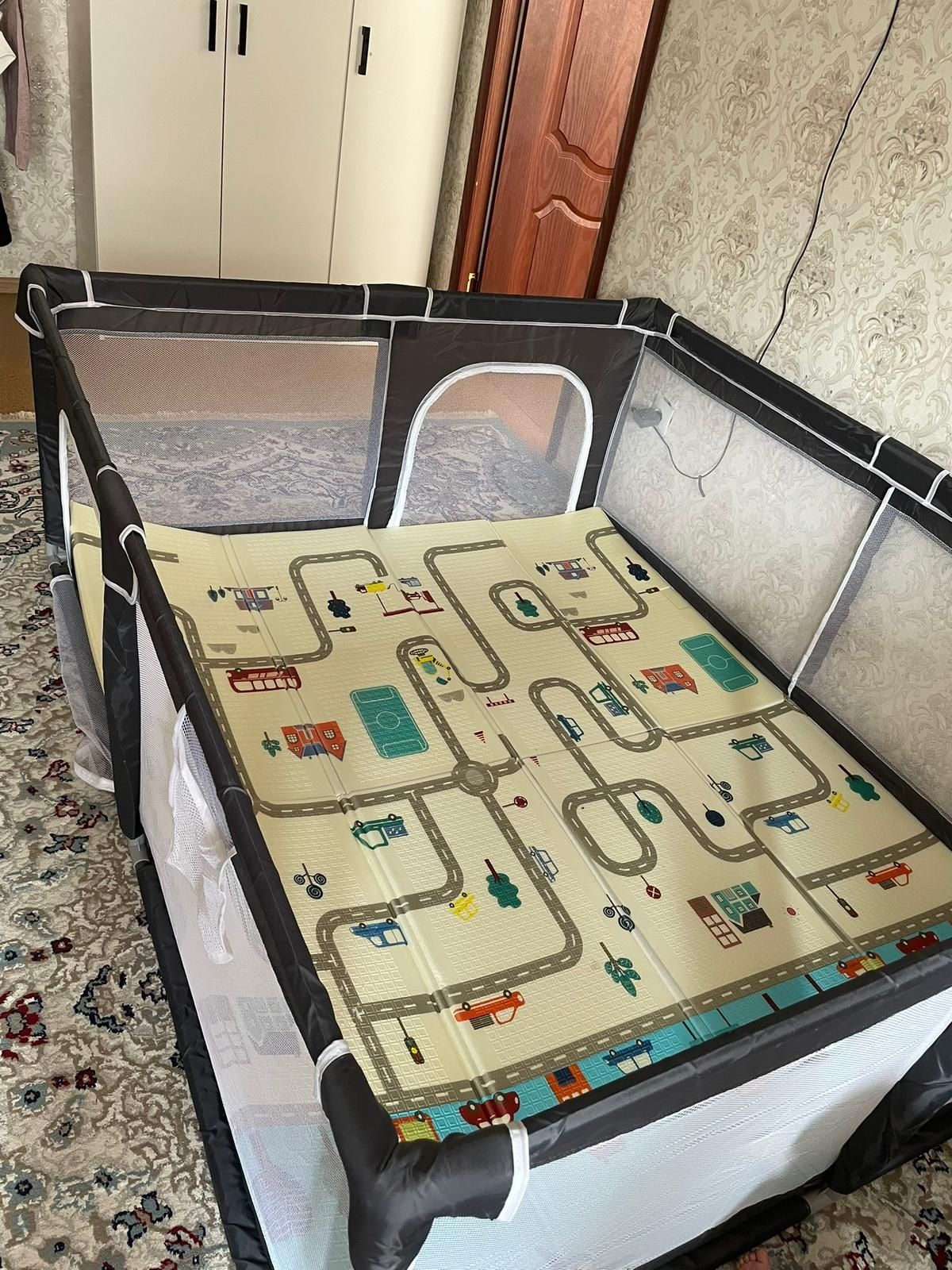 Продаю манеж детский