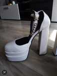 Продам туфли Versace 15000