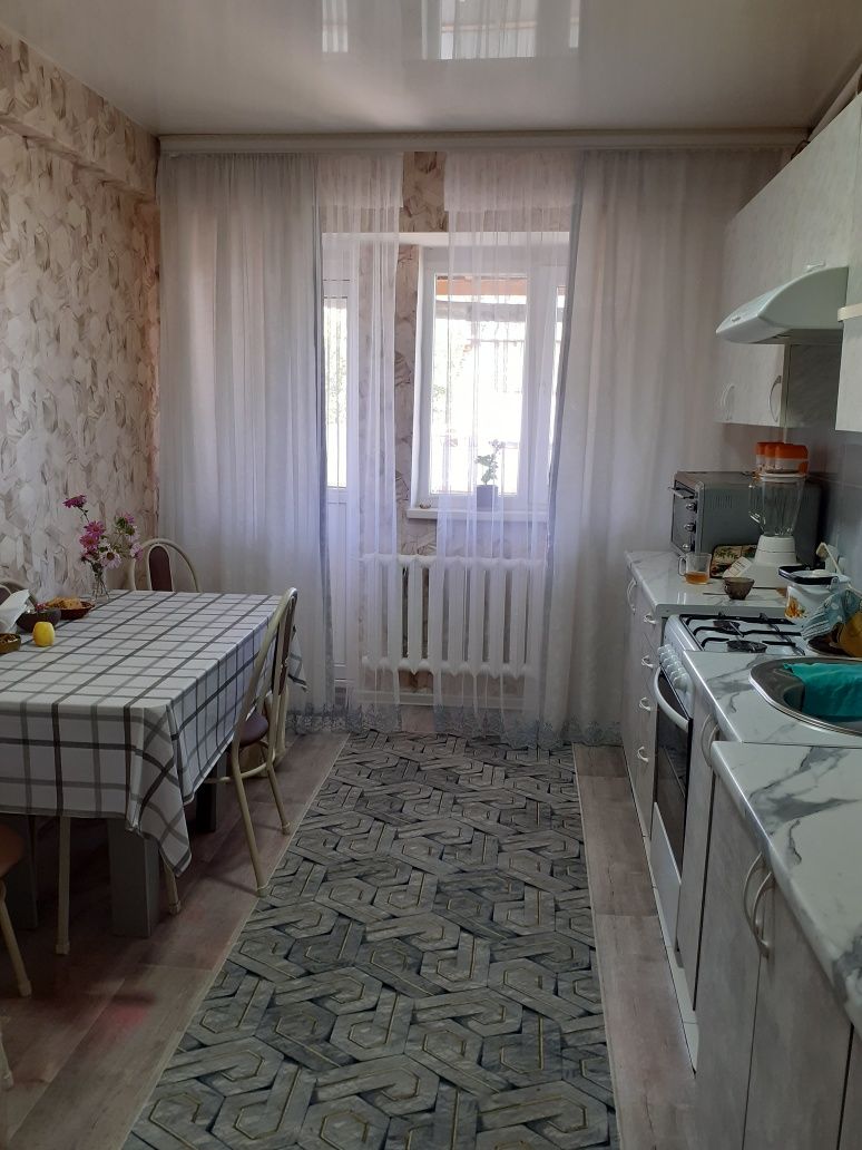 Продам трехкомнатную квартиру у