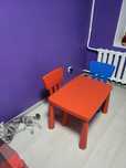 Продам  стол с двумя стульями IKEA