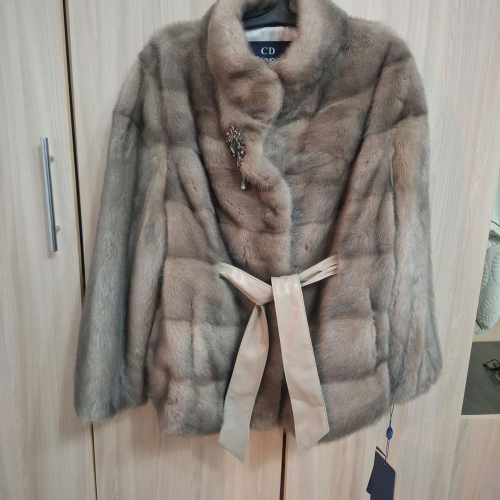 Продам шубу новые