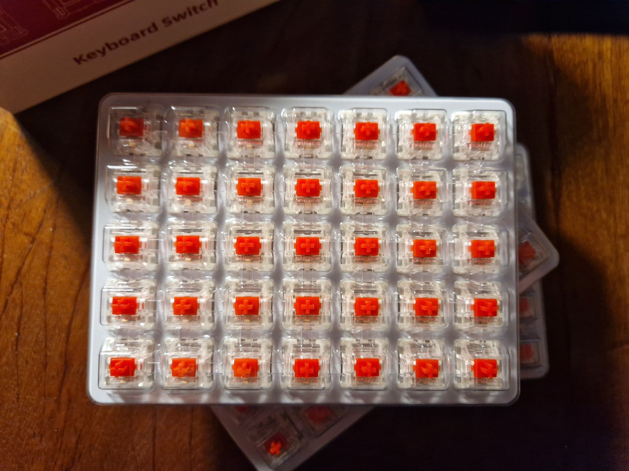 Продам Gateron red switch. Красные  переключатели  Гатерон.