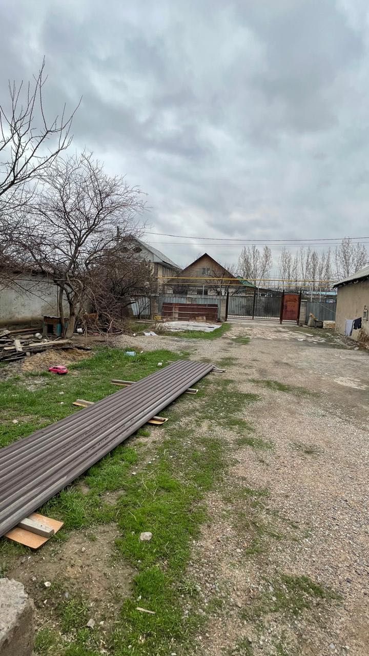 Продам дом. Строили для семьи