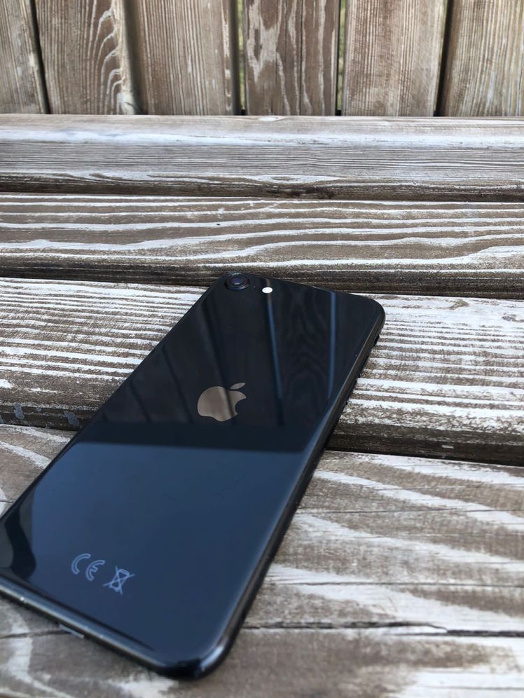 iphone se 2020, состояние отличное
