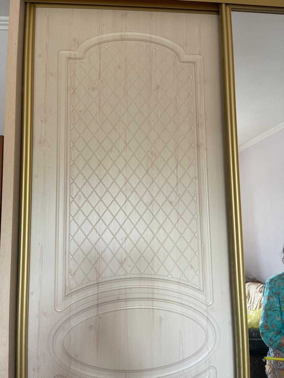 Продам шкаф-купе