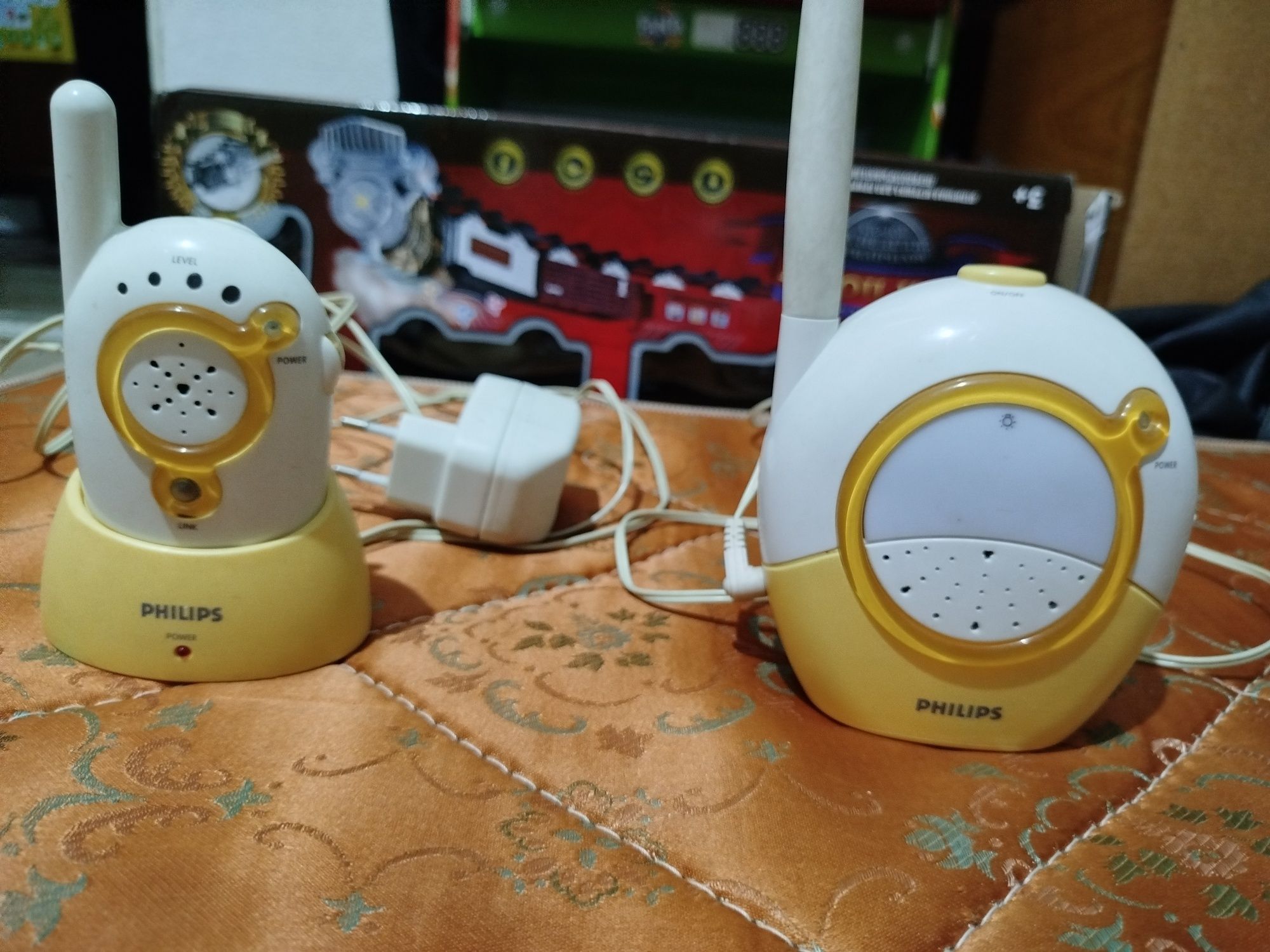 Продам радионяню Philips